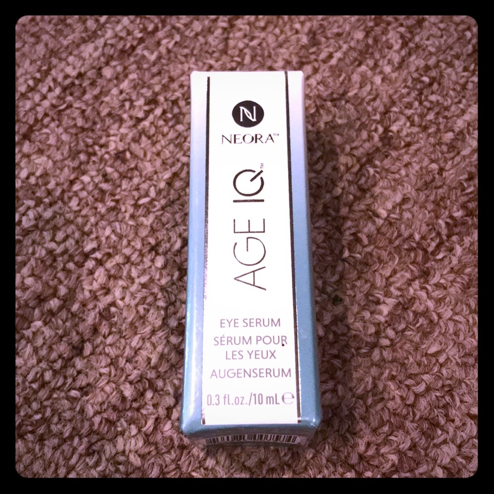 NIB Neora Eye Serum